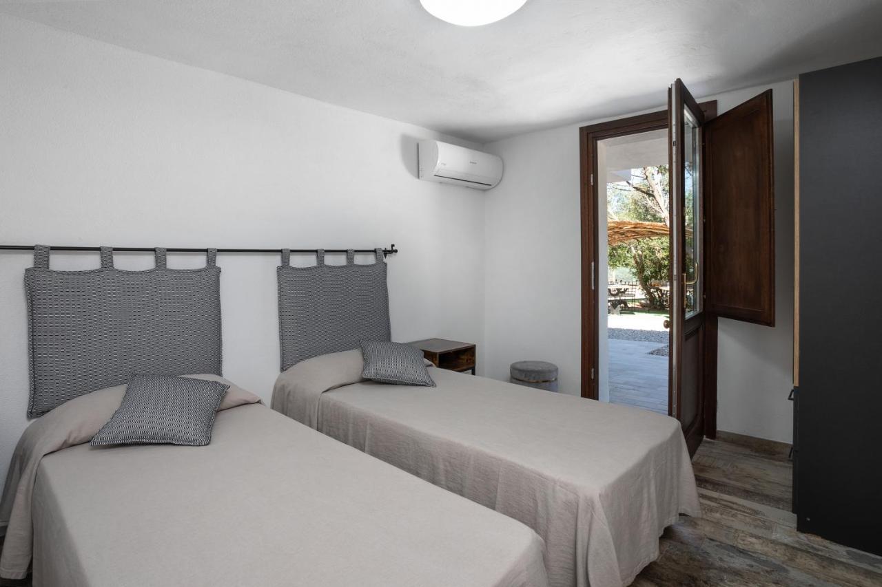 Il Mirto Bed and Breakfast Baja Sardinia Exteriör bild