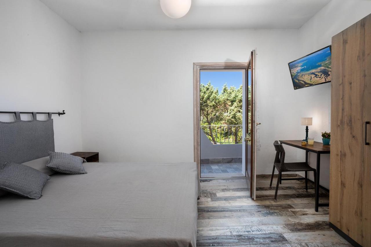 Il Mirto Bed and Breakfast Baja Sardinia Exteriör bild
