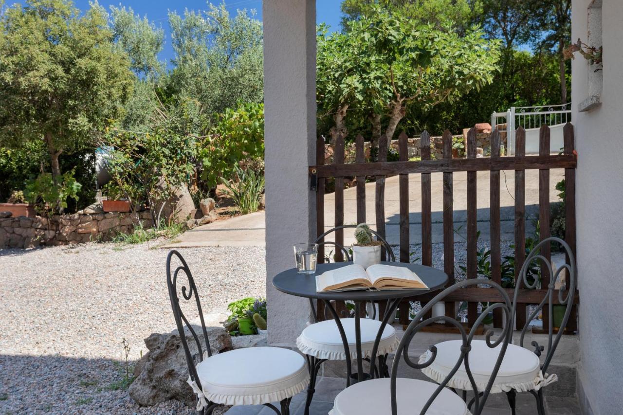 Il Mirto Bed and Breakfast Baja Sardinia Exteriör bild