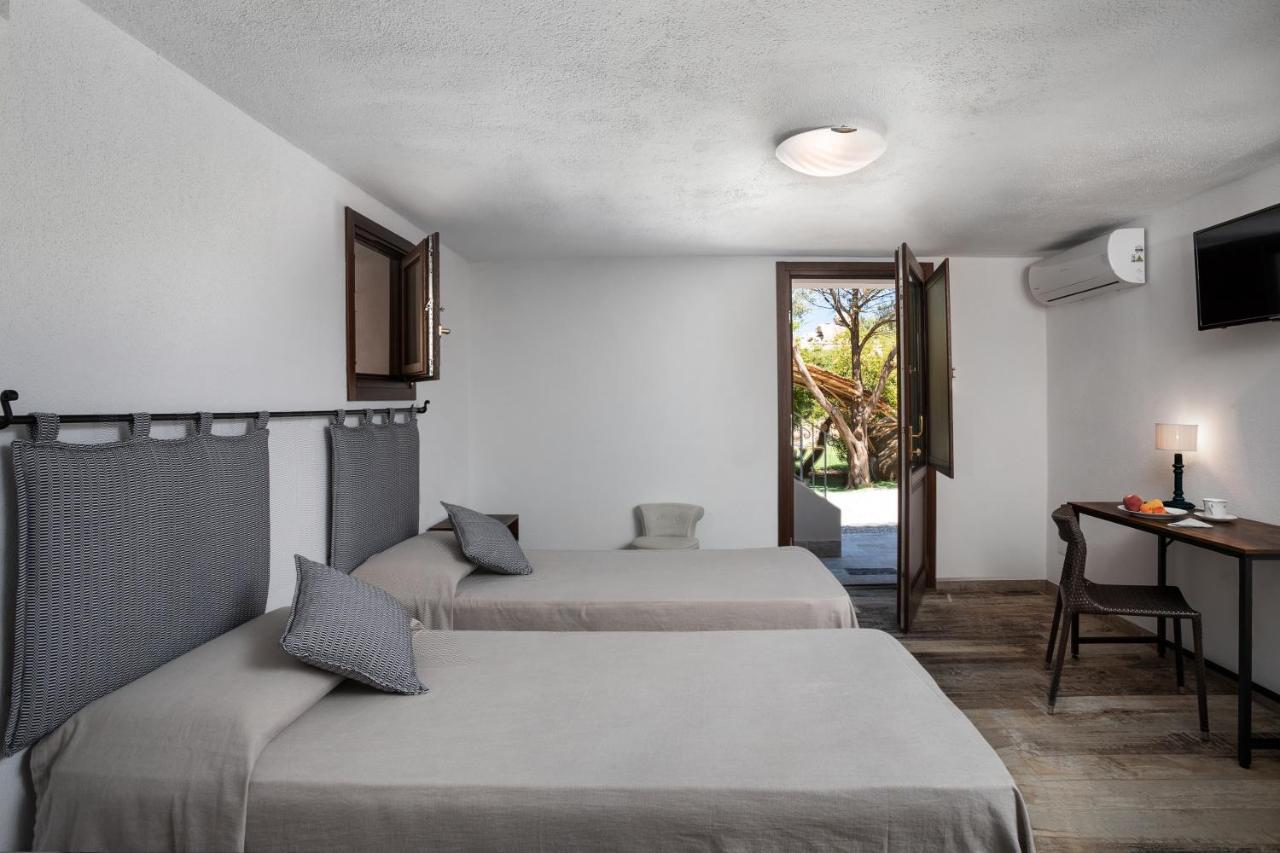 Il Mirto Bed and Breakfast Baja Sardinia Exteriör bild